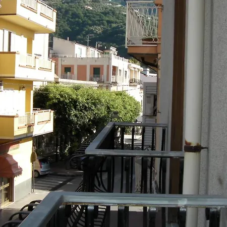 公寓 Appartamento Gioiosa Marea